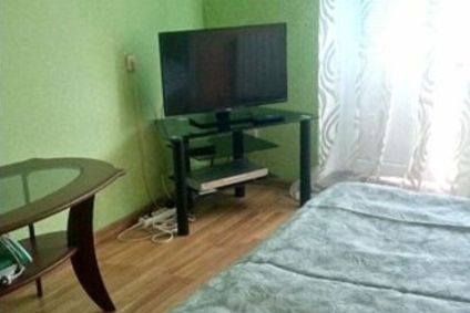 Благоустроенная квартира с ремонтом.